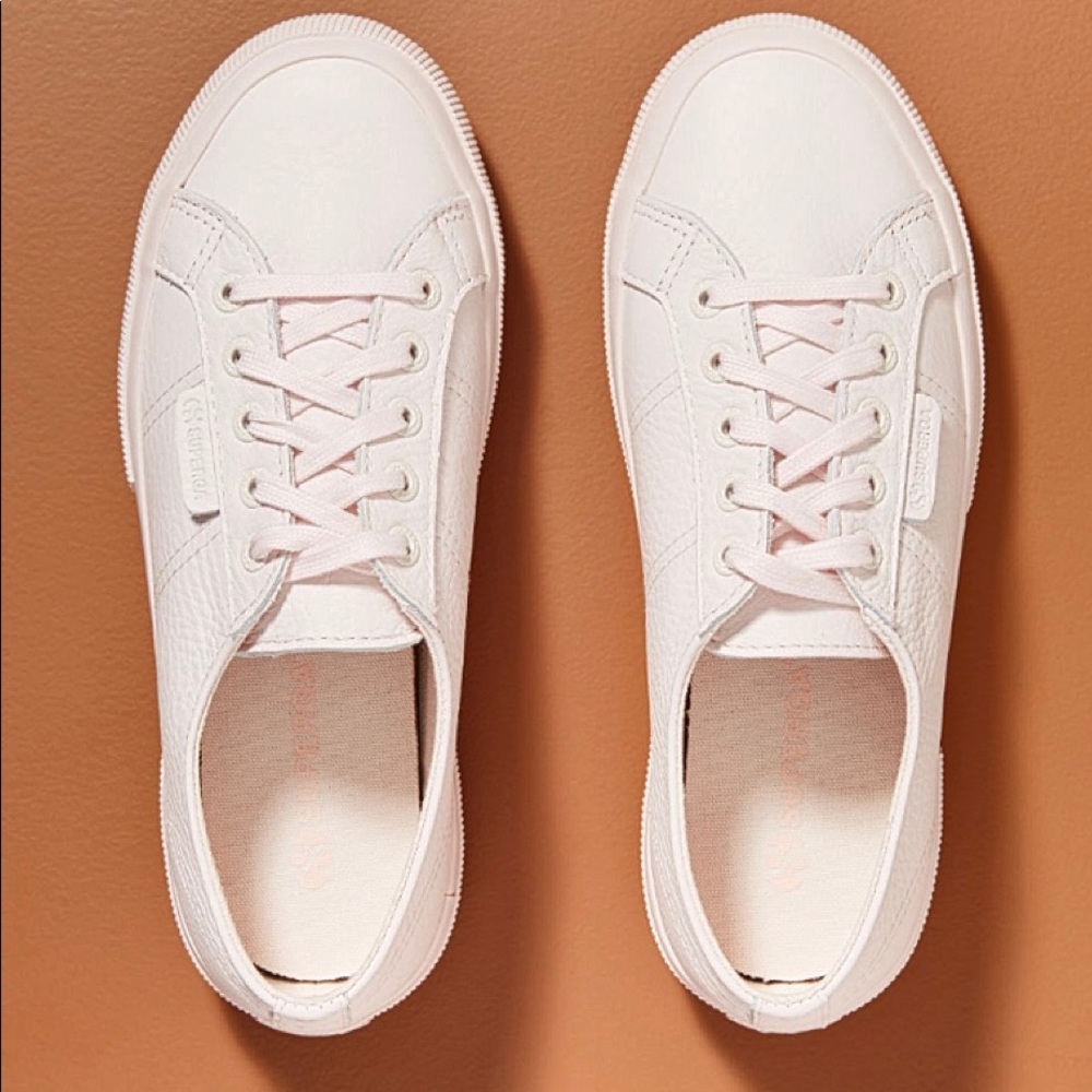 Superga Tumbled Leather Sneaker’s